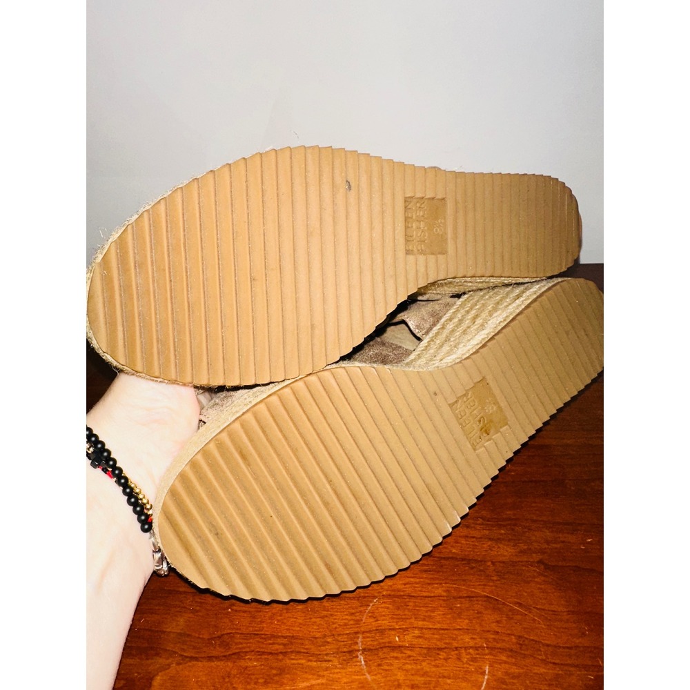 Eileen Fisher Women's Willow Espadrille Wedge Sandal Size 8.5 Gold metallic - Picture 5 of 7